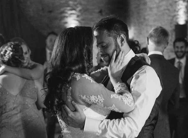 Photos of a winter wedding at the Stone Barn in the Cotswolds