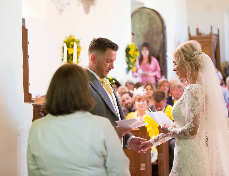 combe-manor-barn-wedding-phtoography_0013