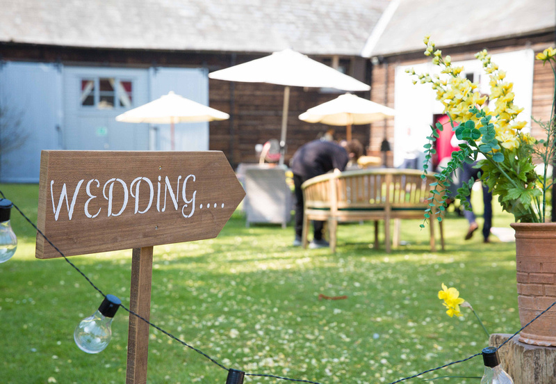 Combe-manor-barn-wedding-photographer_0016