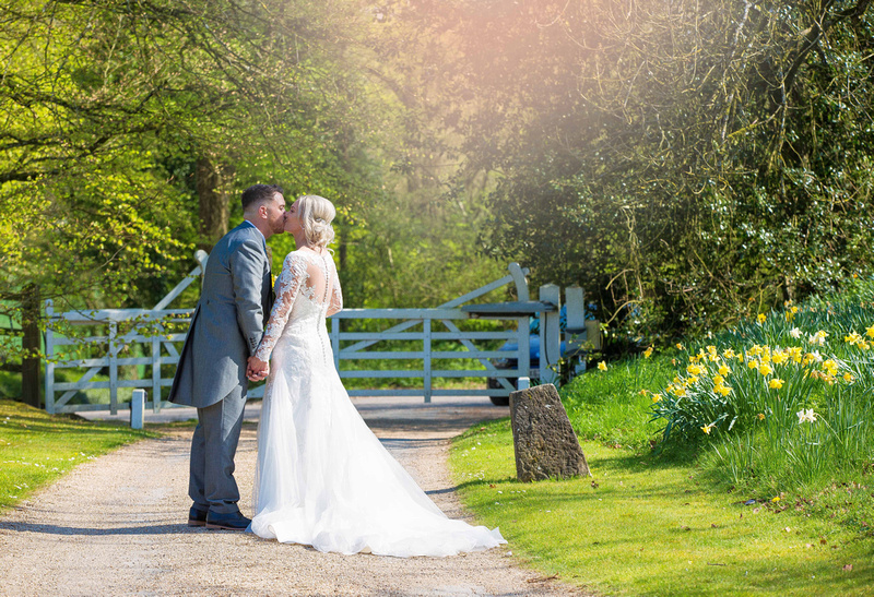 Combe-manor-barn-wedding-photography_0028